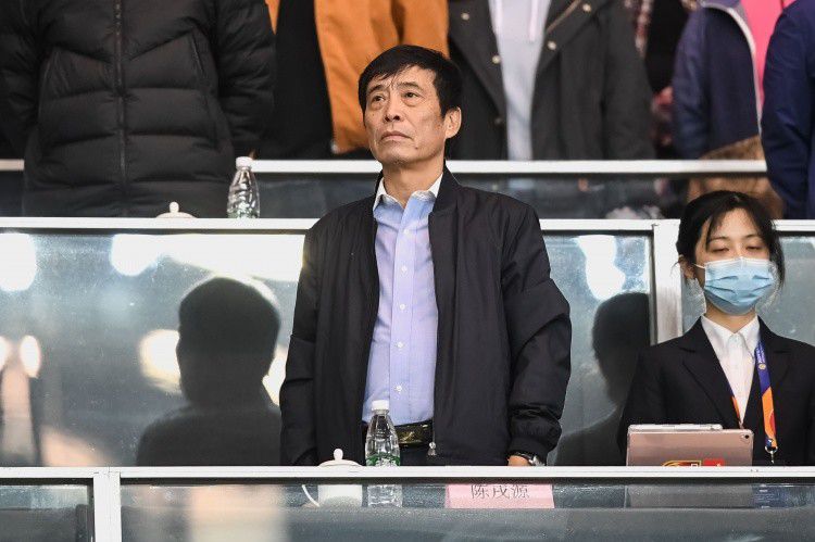 据《罗马体育报》报道，尽管迪巴拉在阿根廷国家队两场世预赛0出场，但本周末的意甲联赛他可以为罗马首发。